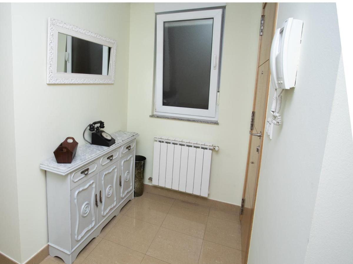 Vivavi Piso Apartment Sarria Exterior photo